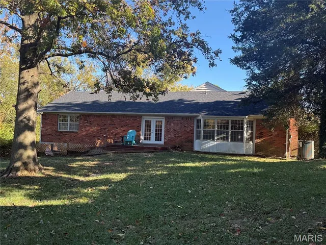 $699,000 | 5501 Dober Lane, St. Louis, MO 63129