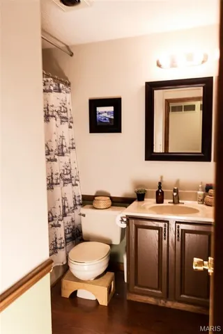 $699,000 | 5501 Dober Lane, St. Louis, MO 63129