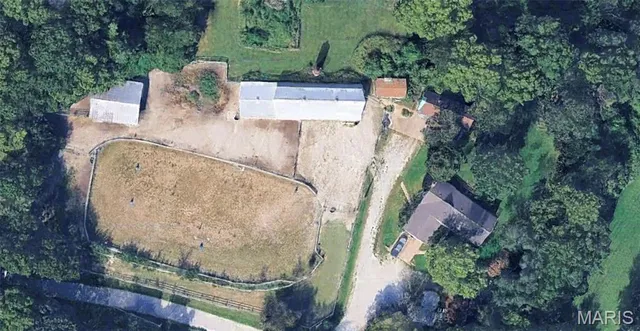 $699,000 | 5501 Dober Lane, St. Louis, MO 63129