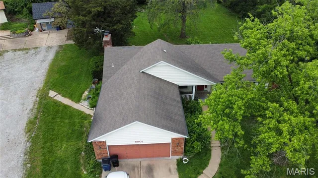 $699,000 | 5501 Dober Lane, St. Louis, MO 63129