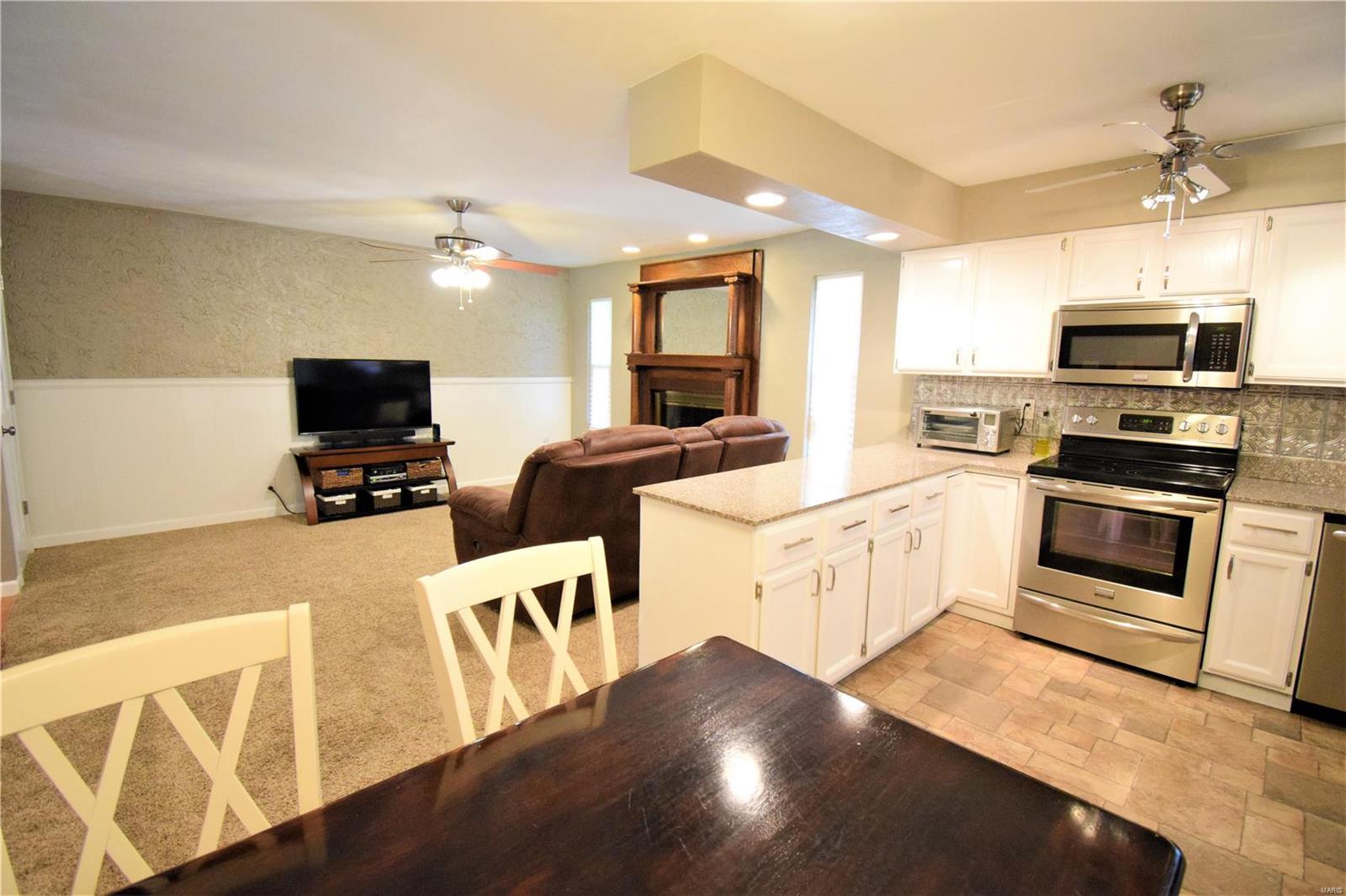 210 Blue Ridge Drive Belleville, IL 62223 - Photo 17 of 40 Gallery Image 17