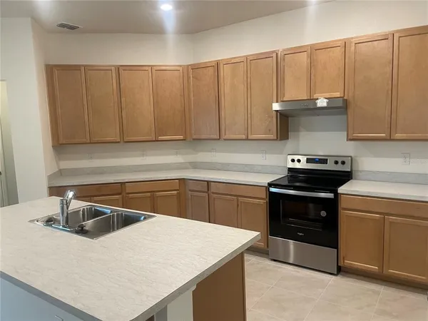 $2,500 | 13031 Thatch Palm Way, Orlando, FL 32828