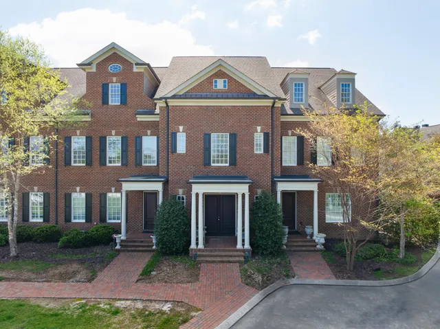 $995,000 | 554 Whitehall Road, Unit 122, Chattanooga, TN 37405