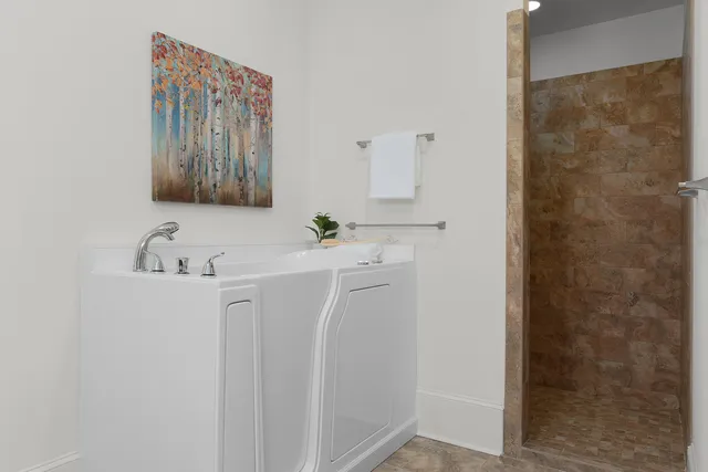 $995,000 | 554 Whitehall Road, Unit 122, Chattanooga, TN 37405