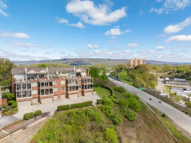 $995,000 | 554 Whitehall Road, Unit 122, Chattanooga, TN 37405