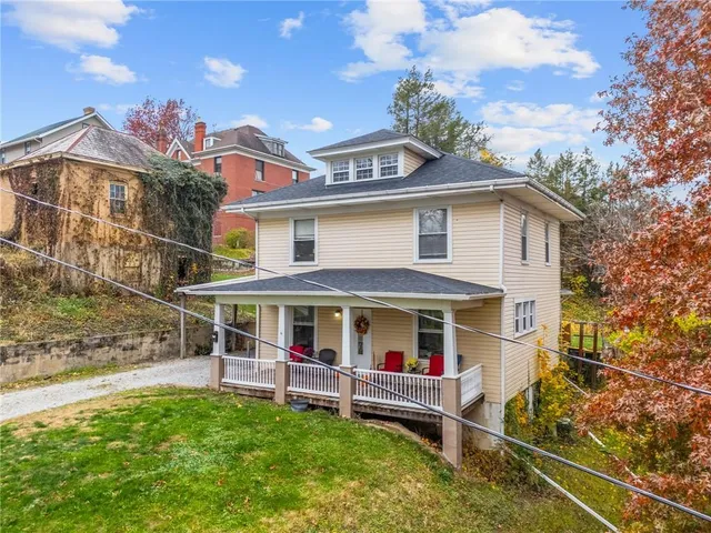 front view of house with a yard