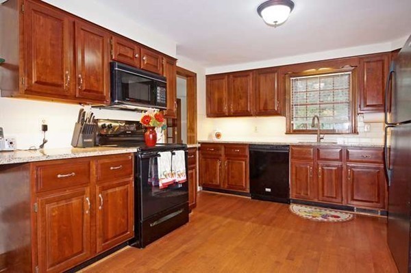 2 Myrna Road Lexington, MA 02420 - Photo 6 of 29