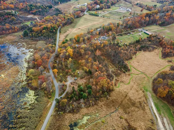 $139,999 | 165 West Camp Road, Saugerties, NY 12477