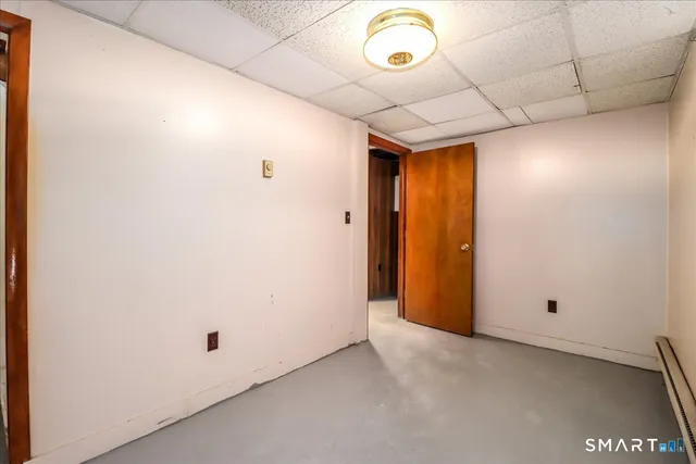 $384,900 | 39 Cedar Lane, Cheshire, CT 06410