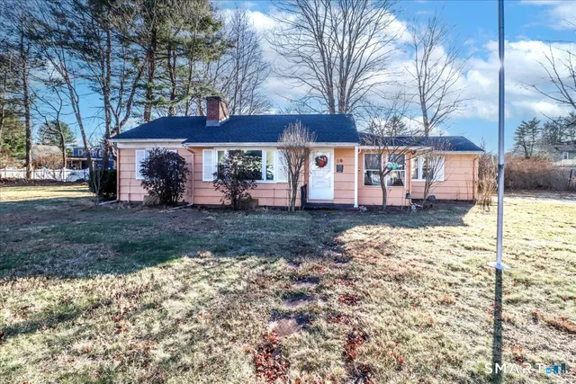 $384,900 | 39 Cedar Lane, Cheshire, CT 06410