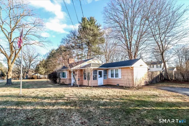 $384,900 | 39 Cedar Lane, Cheshire, CT 06410