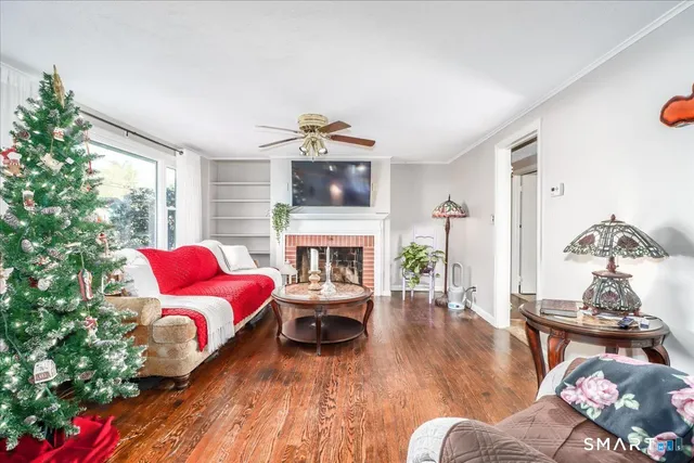 $384,900 | 39 Cedar Lane, Cheshire, CT 06410