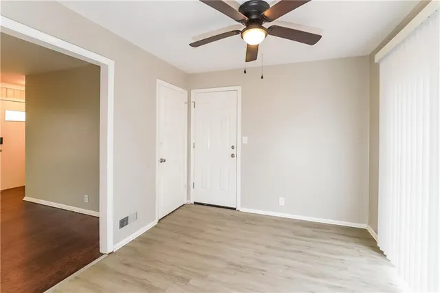 $1,825 | 5833 North Lenox Avenue, Kansas City, MO 64151