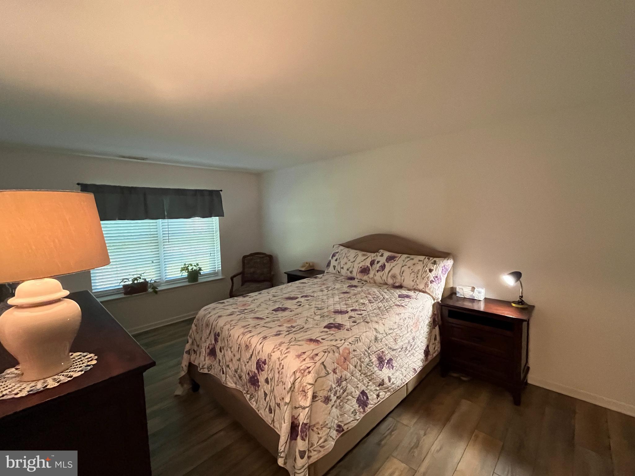 3003A Heatherstone Court Mount Laurel, NJ 08054 - Photo 12 of 24 Primary Bedroom - Window Seat