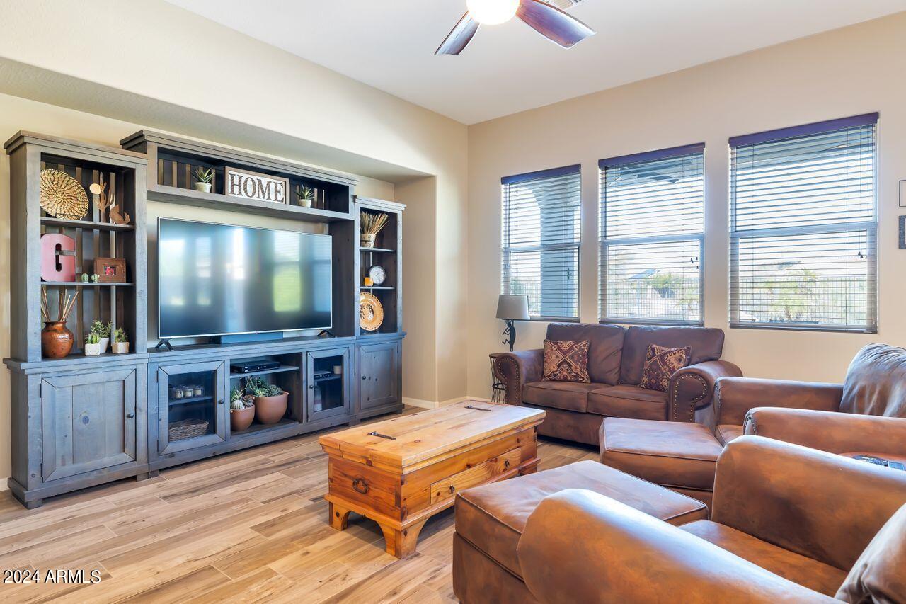 17930 West Agave Road Goodyear, AZ 85338 - Photo 10 of 55 QP--20
