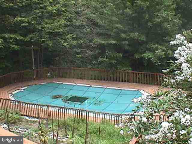 2151 Longs Gap Road Carlisle, PA 17013 - Photo 7 of 12 Gallery Image 7