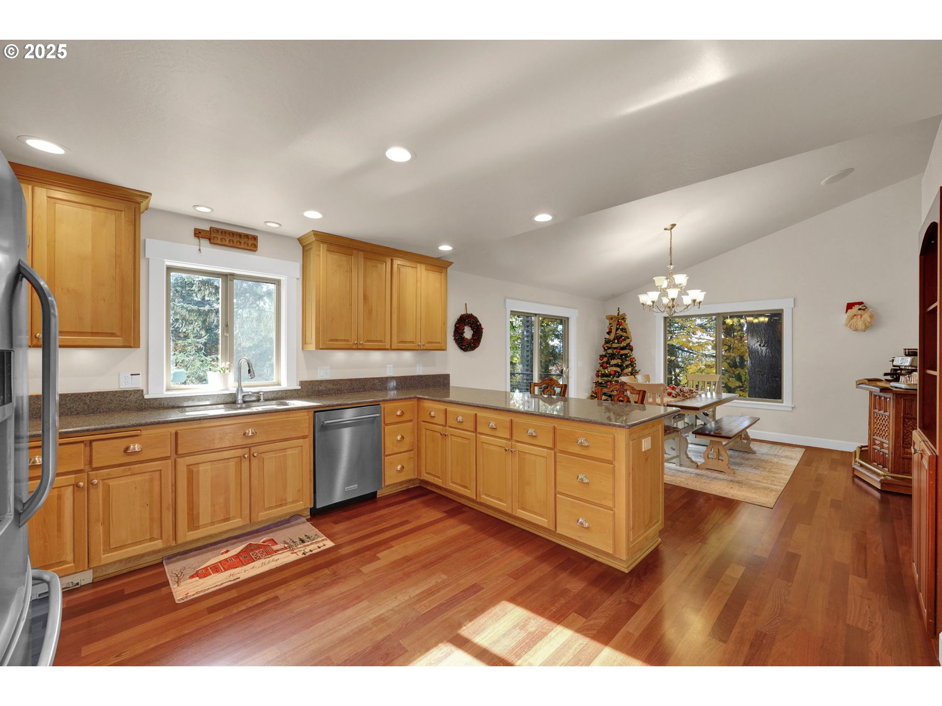 766 South 47th Place Springfield, OR 97478 - Photo 14 of 45