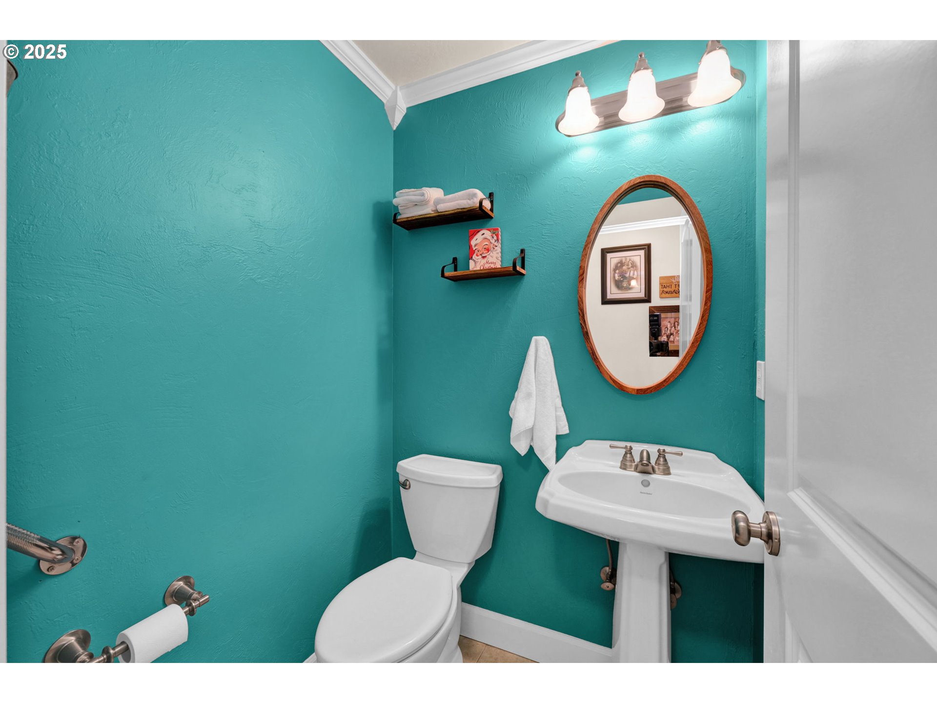 766 South 47th Place Springfield, OR 97478 - Photo 32 of 45