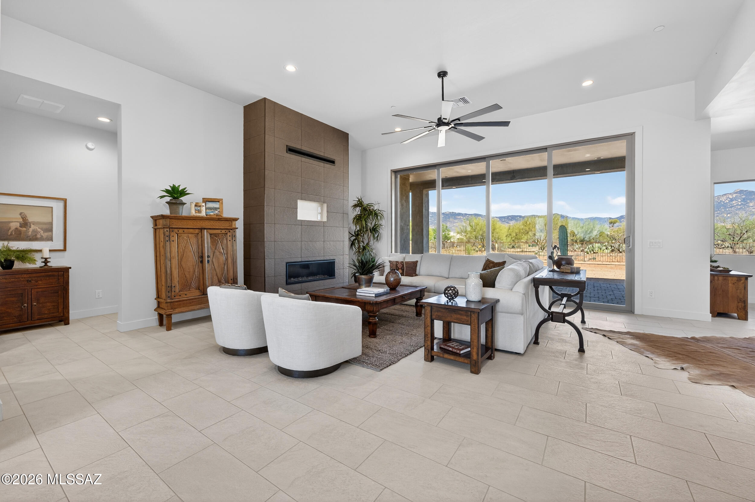 8125 Cir C Ranch Road Vail, AZ 85641 - Photo 6 of 31 livingroom