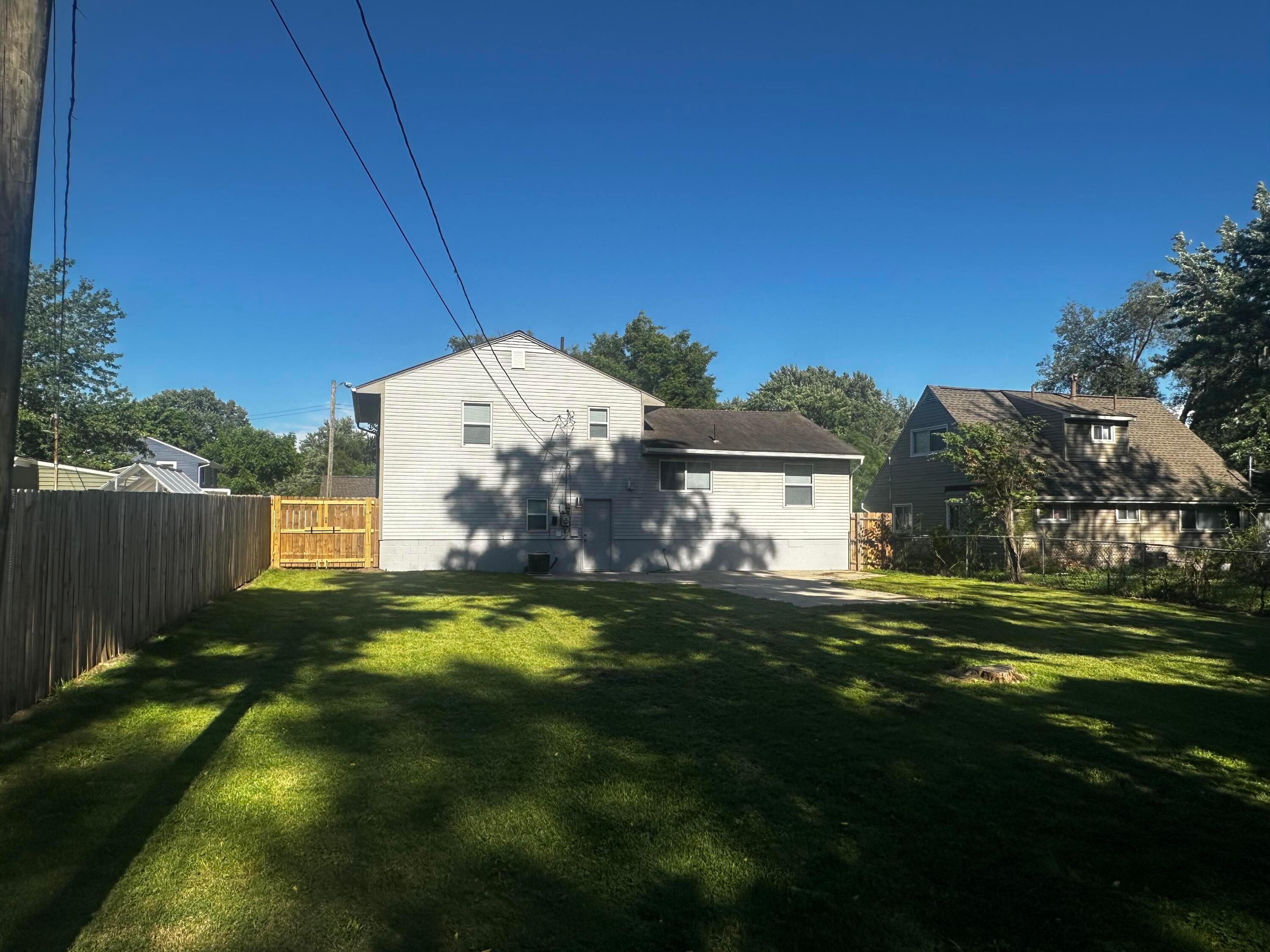 1585 Shady Lane Road Columbus, OH 43227 - Photo 11 of 12