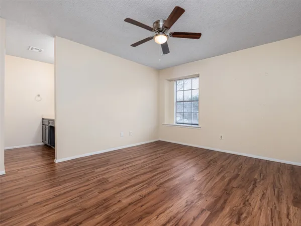 $1,450 | 706 Rollingway Drive, Unit B, Round Rock, TX 78681