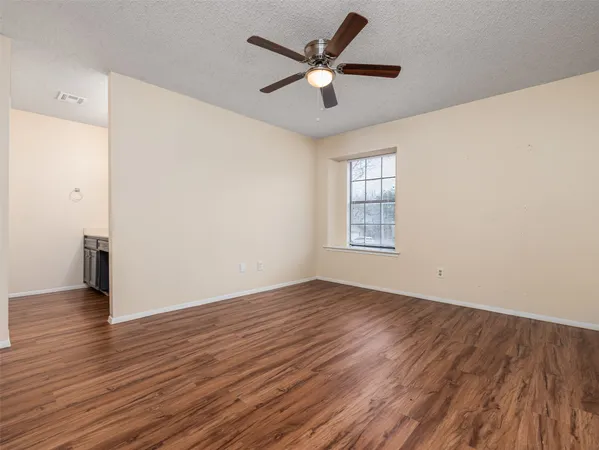 $1,450 | 706 Rollingway Drive, Unit B, Round Rock, TX 78681