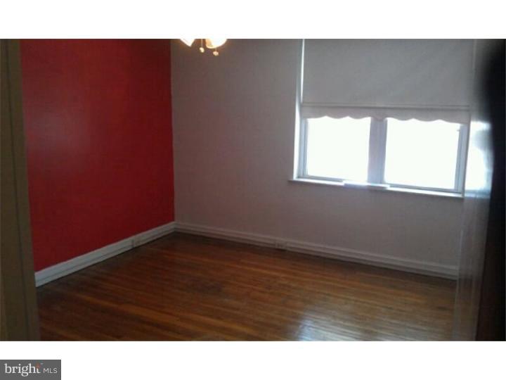 1035 South Lynbrook Road Darby, PA 19023 - Photo 7 of 12 Master Bedroom