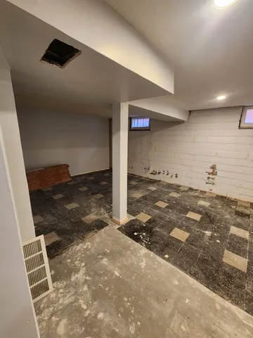 $210,000 | 159 Richmond Street East, South St. Paul, MN 55075