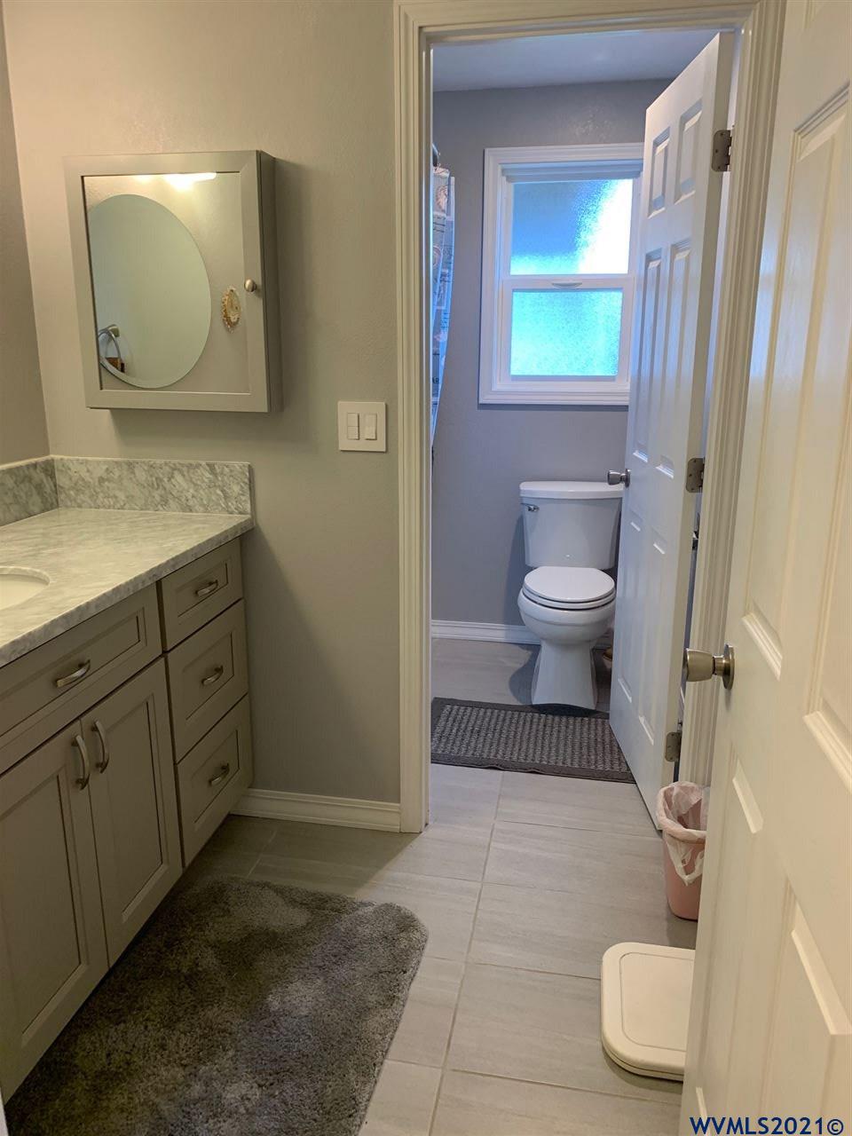 449 Hrubetz Road Southeast Salem, OR 97302 - Photo 21 of 26 Gallery Image 21