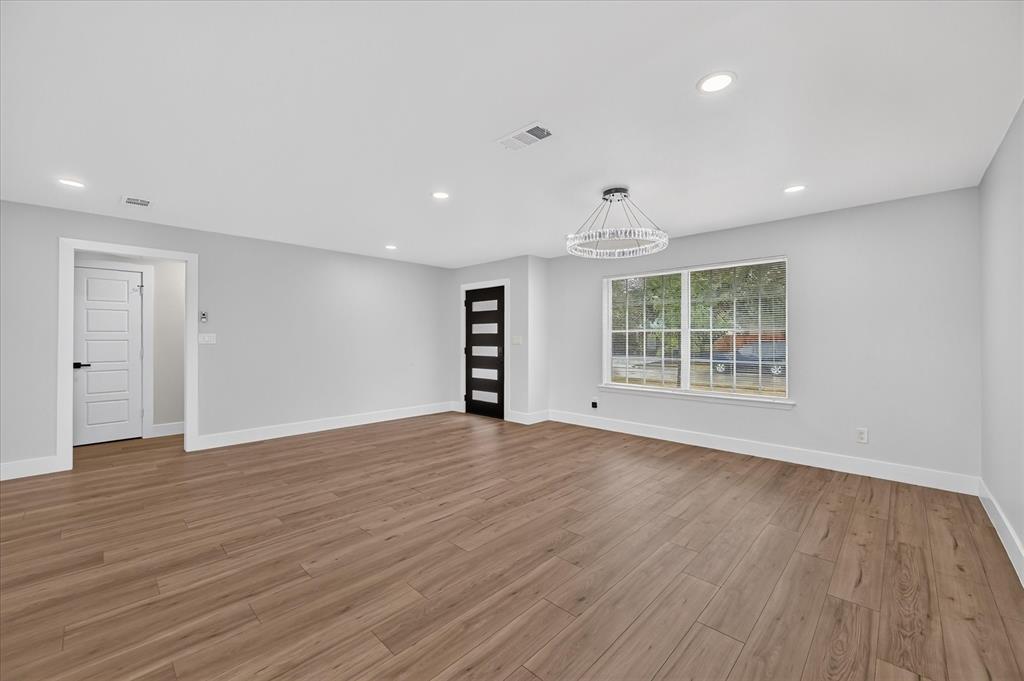 902 Ridgefield Drive Plano, TX 75075 - Photo 9 of 40 Gallery Image 9