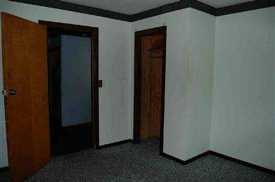 9487 West Stanley Road Flushing, MI 48433 - Photo 8 of 11 20138721-7.JPG