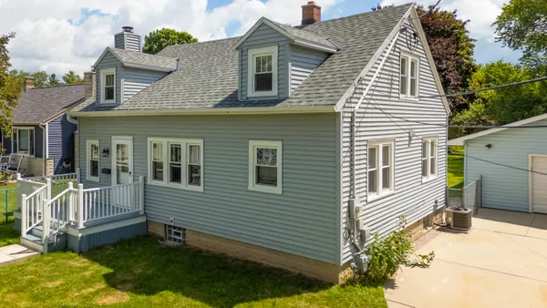 $419,000 | 1006 13th Avenue, Grafton, WI 53024