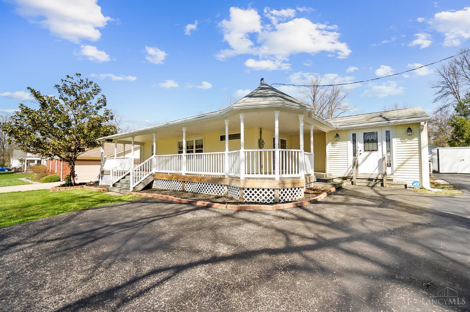 1014 Gaskins Road Cincinnati, OH 45245 - Photo 6 of 71