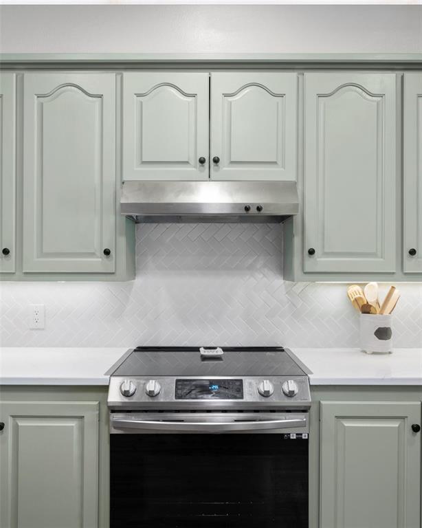 3006 Master Dr Mount Mount Pleasant, TX 75455 - Photo 17 of 34 a stove top oven sitting inside of a kitchen
