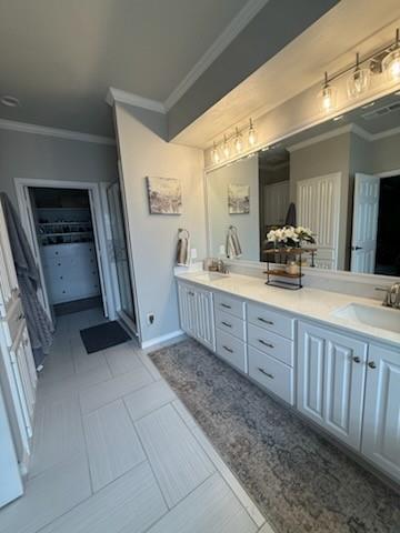3006 Master Dr Mount Mount Pleasant, TX 75455 - Photo 33 of 34 a bathroom with a double vanity sink and mirror