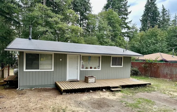 $1,295 | 480 East Timberlake Drive, Shelton, WA 98584
