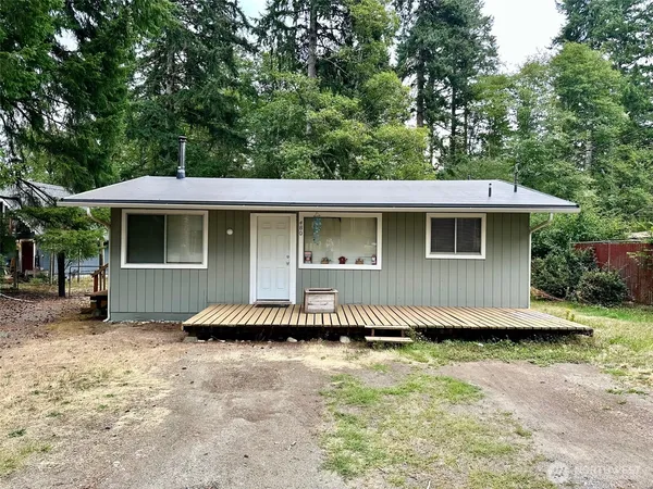 $1,295 | 480 East Timberlake Drive, Shelton, WA 98584