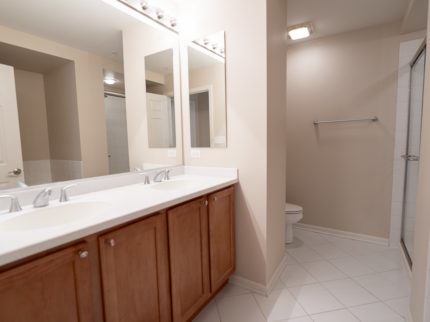 77 North Quentin Road, Unit 310 Palatine, IL 60067 - Photo 10 of 13 Gallery Image 10