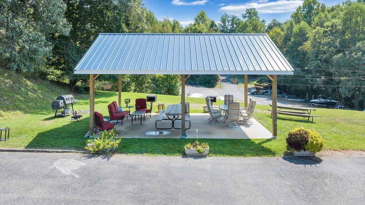 95 Stripers Landing Road Moneta, VA 24121 - Photo 26 of 27 09-34-57-DJI_20240825145647_0043_D_MIB