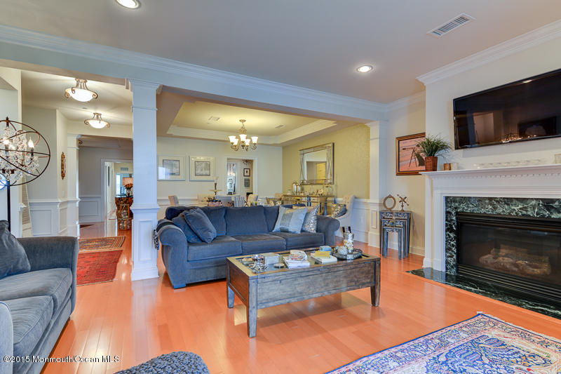 2201 River Road, Unit 2103 Point Pleasant, NJ 08742 - Photo 12 of 47 4.2-Living Room