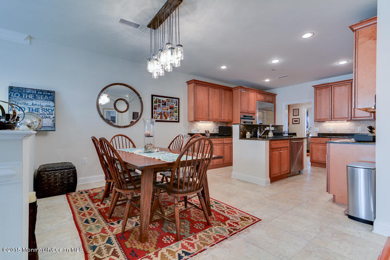 2201 River Road, Unit 2103 Point Pleasant, NJ 08742 - Photo 20 of 47 6.1-Eat-in Kit