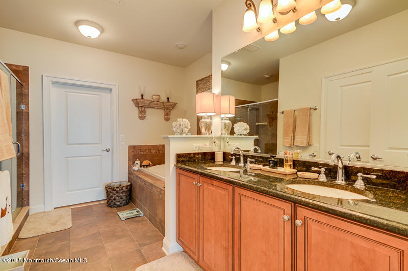 2201 River Road, Unit 2103 Point Pleasant, NJ 08742 - Photo 27 of 47 12.1-Master Bath