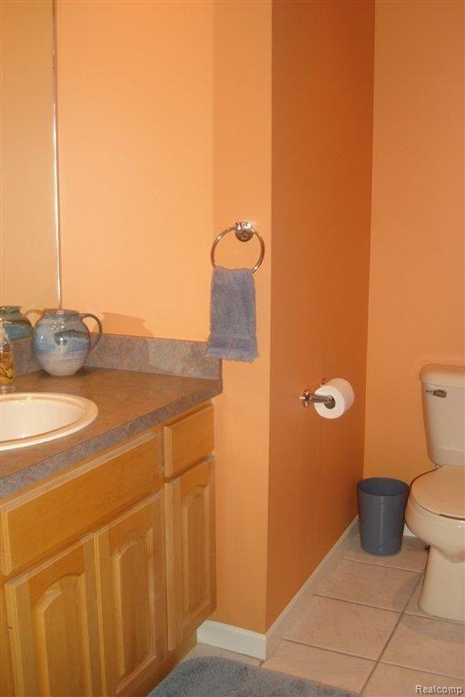 2115 Rochelle Park Drive, Unit 79 Rochester, MI 48309 - Photo 16 of 18 1st Floor Lav..JPG