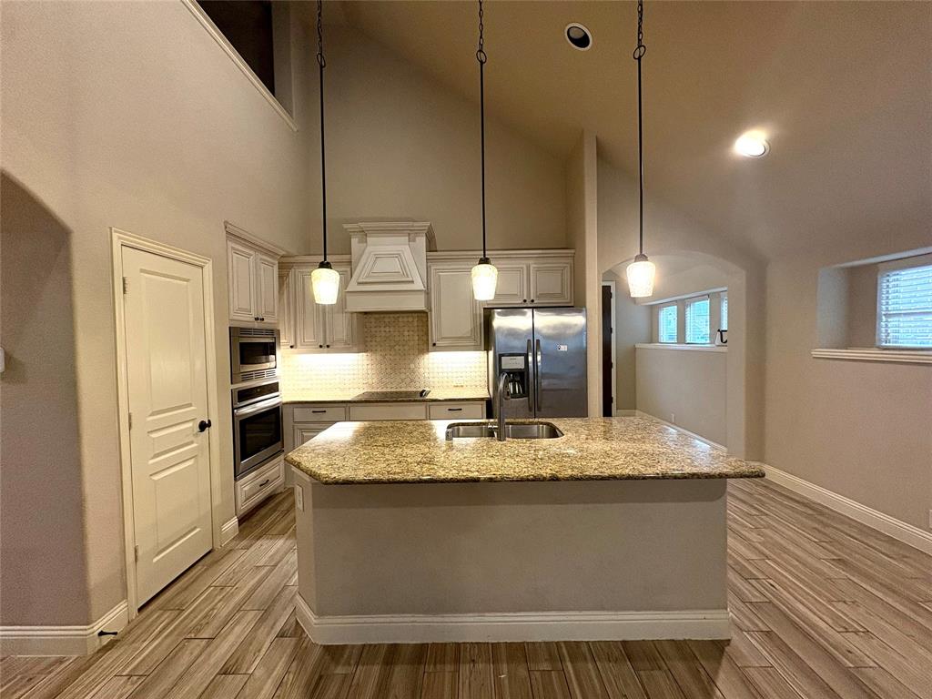 550 Lily Street Crowley, TX 76036 - Photo 6 of 18