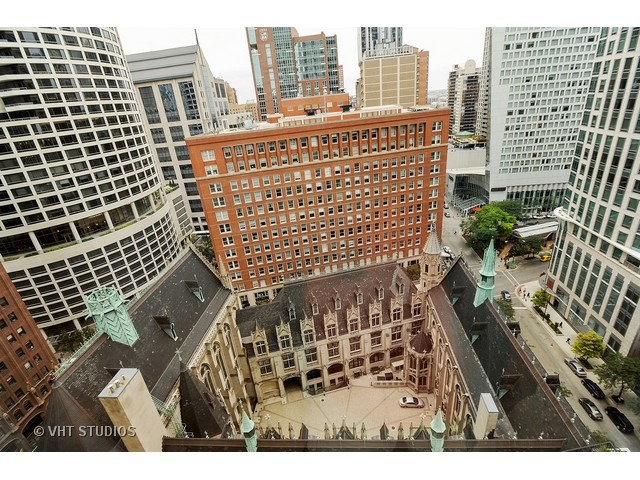 111 East Chestnut Street, Unit 20E Chicago, IL 60611 - Photo 10 of 10