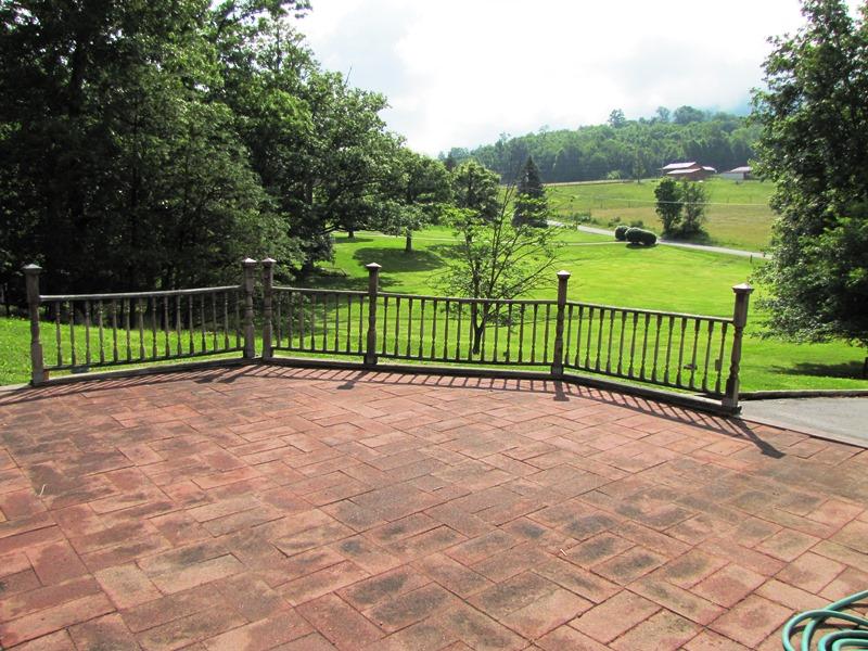 1135 Green Valley Road Peterstown, WV 24963 - Photo 9 of 46 Gallery Image 9