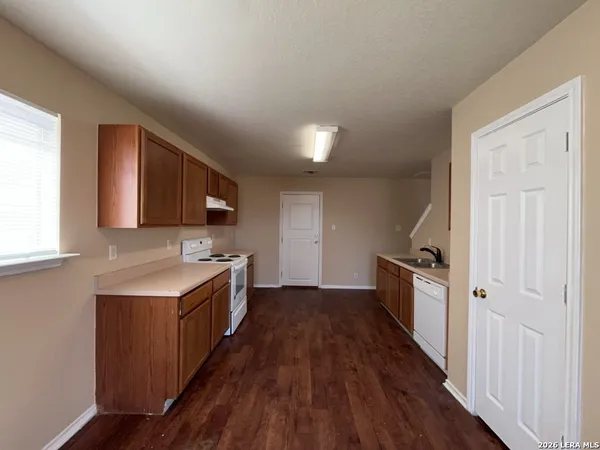 $1,595 | 8223 Maple Meadow Drive, Converse, TX 78109