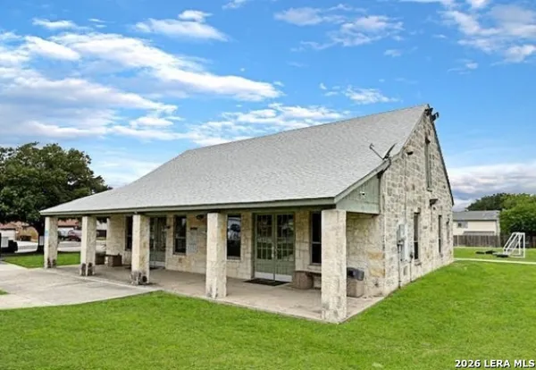 $1,595 | 8223 Maple Meadow Drive, Converse, TX 78109