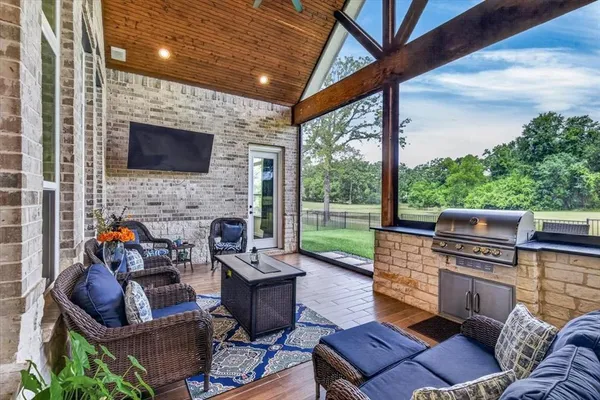 $725,000 | 181 Colonial Drive, Mabank, TX 75156