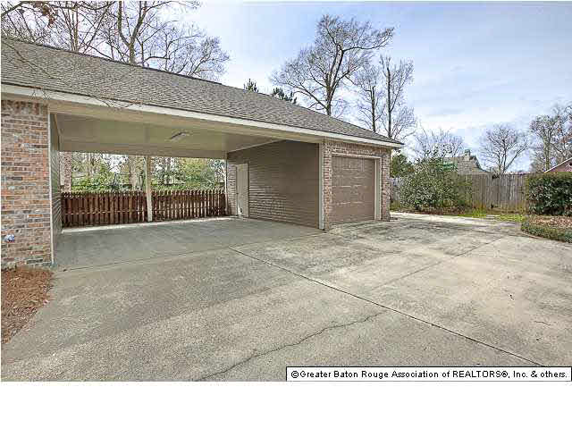 18013 Creek Hollow Road Baton Rouge, LA 70817 - Photo 5 of 26 Gallery Image 5